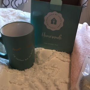 Ayesha curry “id rather be in bed” mug.